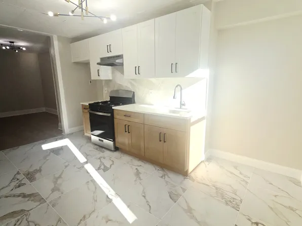 353 8th Street image 1 of 10