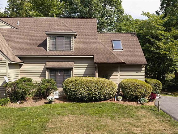 3rd image of 7 Ridgeview Cir