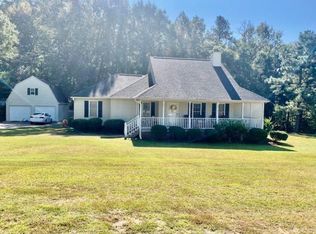 811 Chinquapin Rd, Greenwood, SC 29646