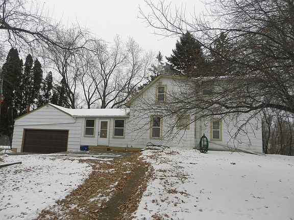2nd image of 2433 County Road B W