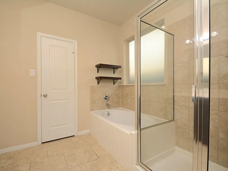 7418 Durango Creek Dr — Photo 25