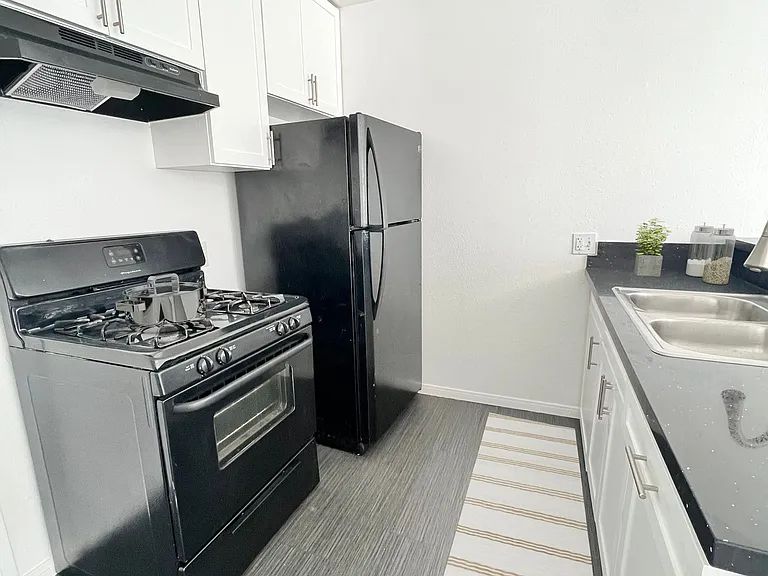 Playa Palms Apartments LLC — Photo 5
