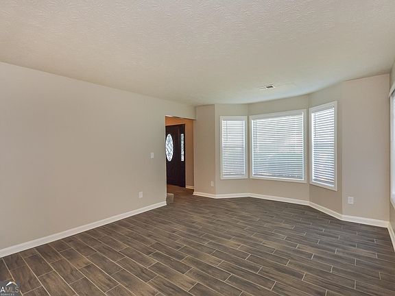 4th image of 7818 Mohansic Park Ln