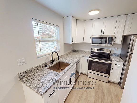 5th image of 201 S Palouse St #205