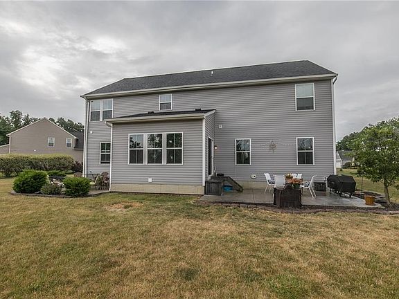 4th image of 2447 Fairfield Dr