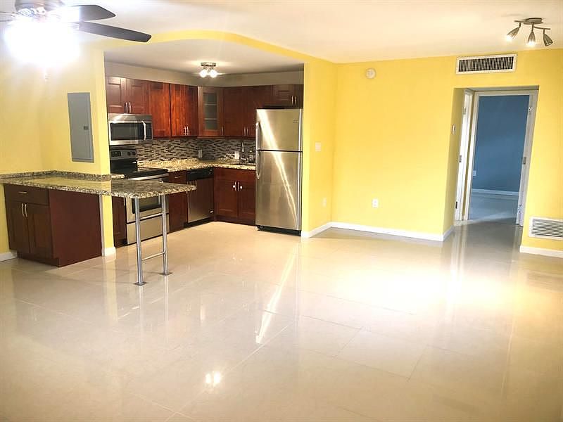 1st image of 119 Brittany Way #C