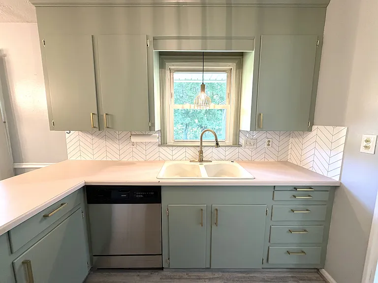 1125 Sheffield Dr — Photo 10