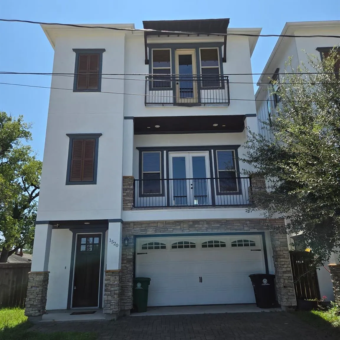 3 bed, 3.5 bath, 2174 sqft, $2,400 — Photo 2