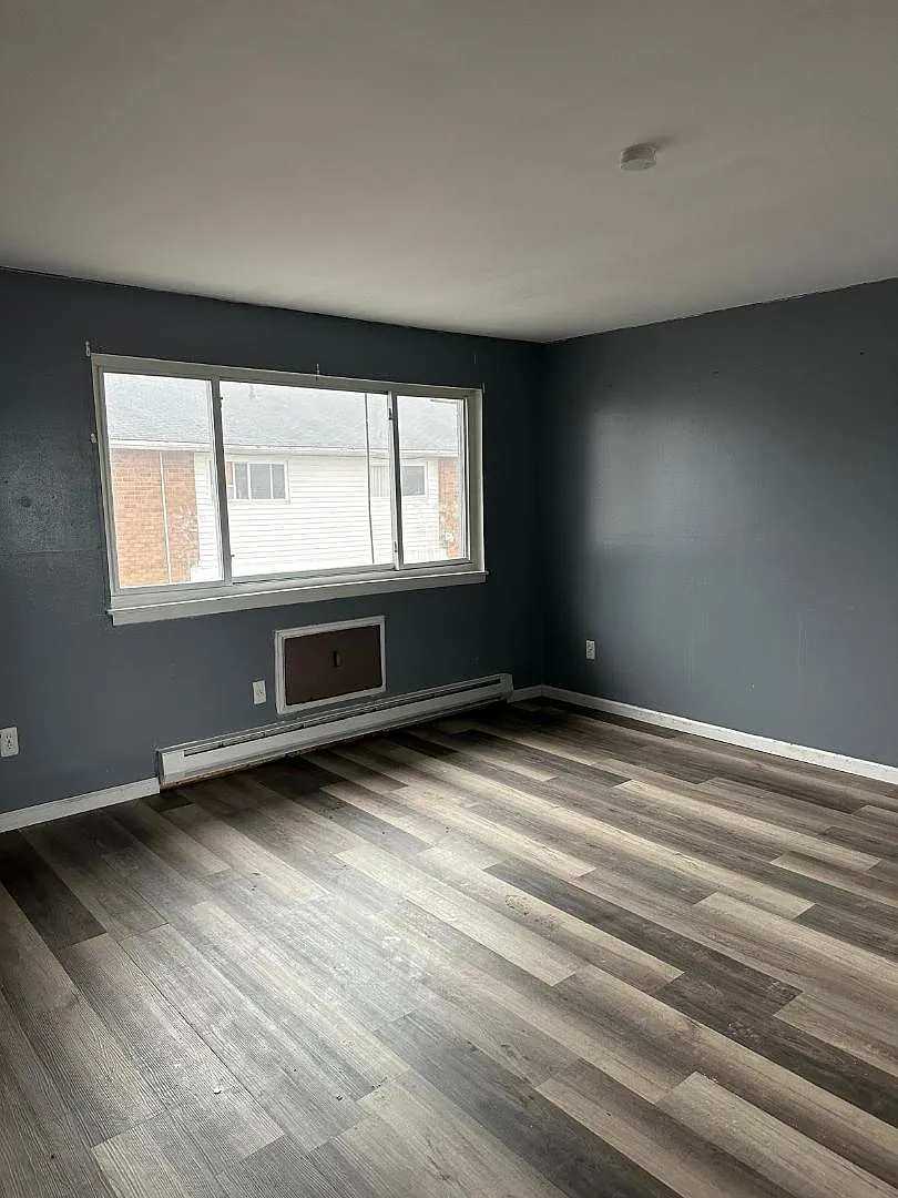 79 Yaun Ave - Apt 19 — Photo 2