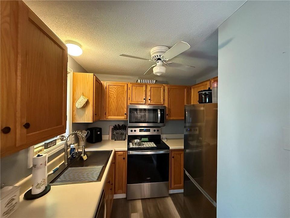 25 Niblick Cir, Coventry, RI 02816 | Zillow