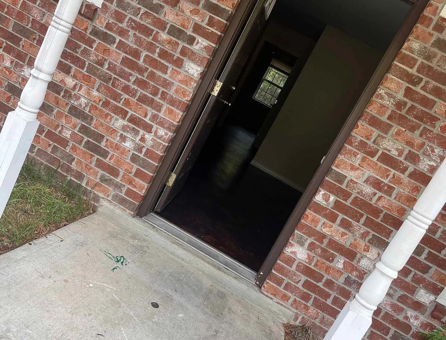 2 bed, 1100 sqft, $900 — Photo 1