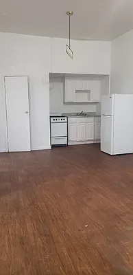 Rented by The Brokerage Group LLC | media 10
