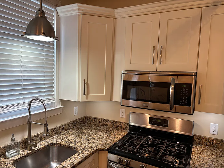 6822 Polk St #1 — Photo 4
