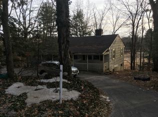 6 McQuestion Rd, Merrimack, NH 03054