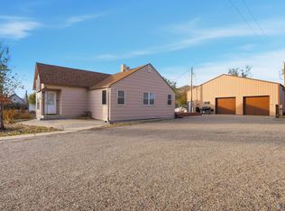 22 Pine St, Wasta, SD 57791