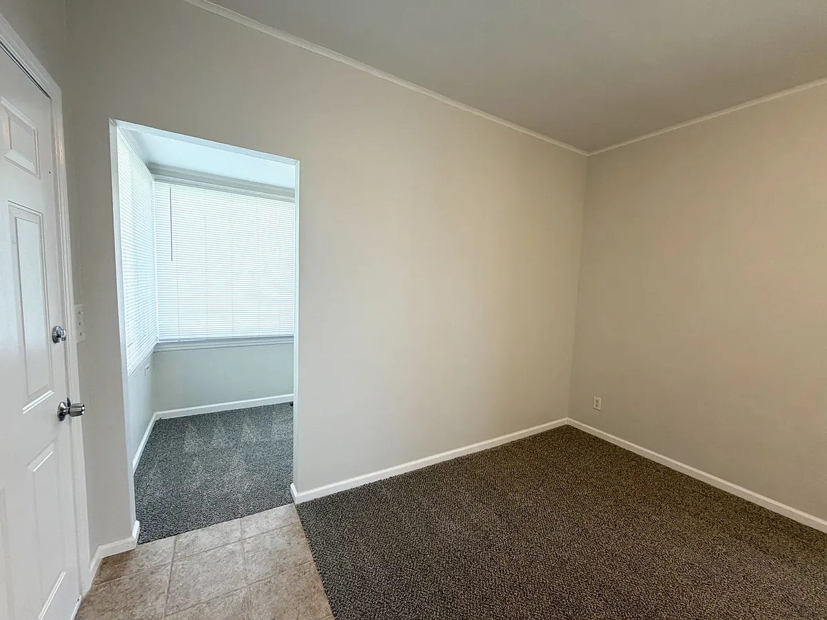 Building Photo - 3124 Sunset Ct
