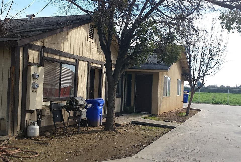 2nd image of 911 La Vida Ln