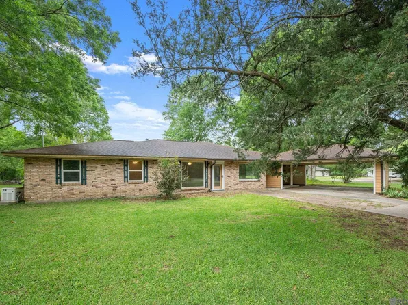 3013 Meadowood Dr, Slaughter, LA 70777