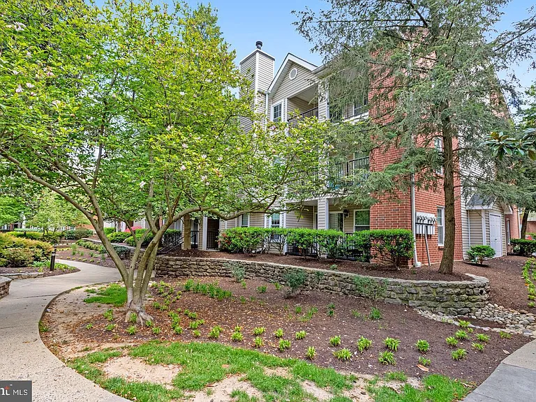 3308 Wyndham Cir #321 — Photo 51