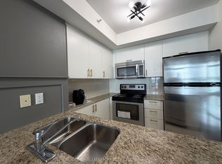 5740 Yonge St #1805, Toronto, ON M2M 0B1