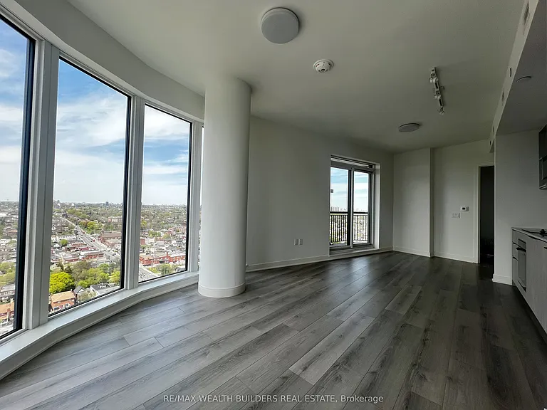 1185 Dupont St #2102 — Photo 6