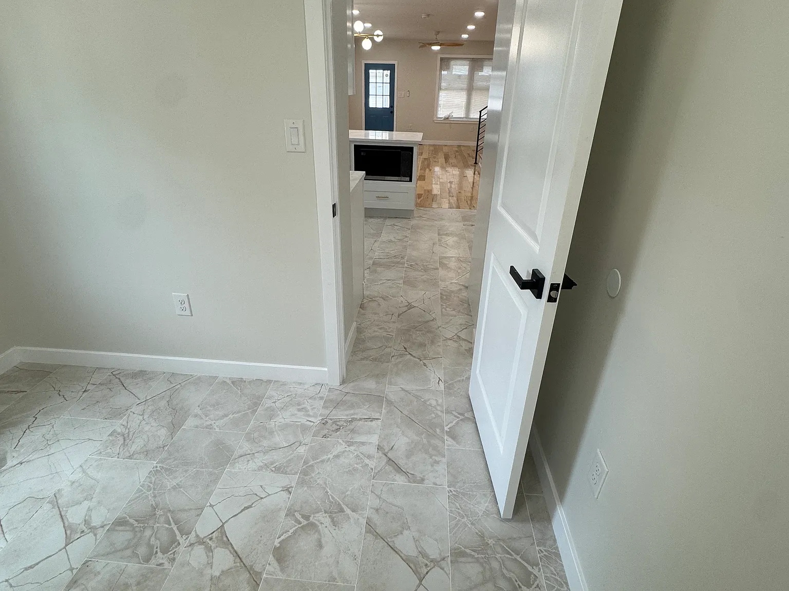 4 bed, 1800 sqft, $3,600 — Photo 4