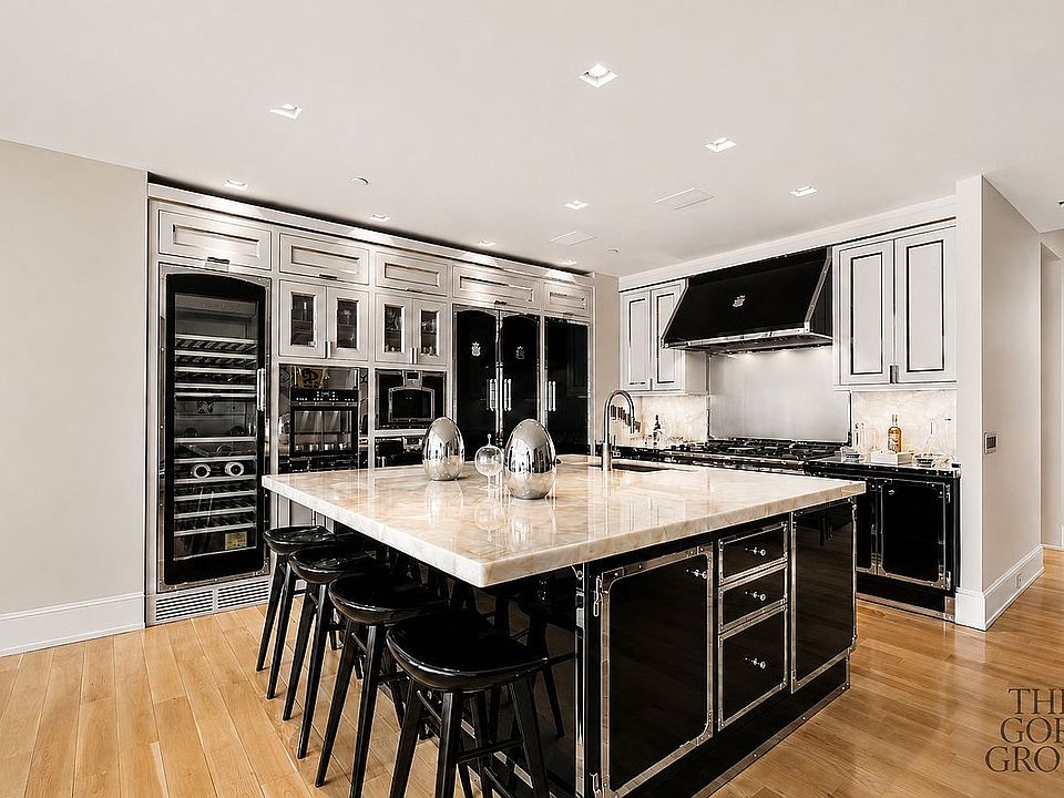 1st image of 260 Park Ave S APT 9J