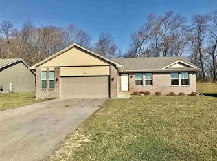 823 Acadia St, Roscoe, IL 61073