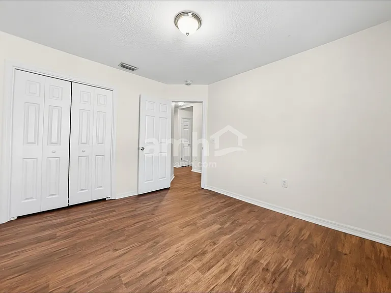 1443 Baythorn Dr — Photo 12
