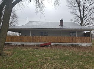 1877 E Montgomery Rd, Hillsdale, MI 49242