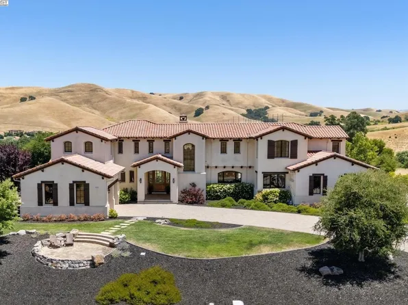 6340 Inspiration Ter, Pleasanton, CA 94566