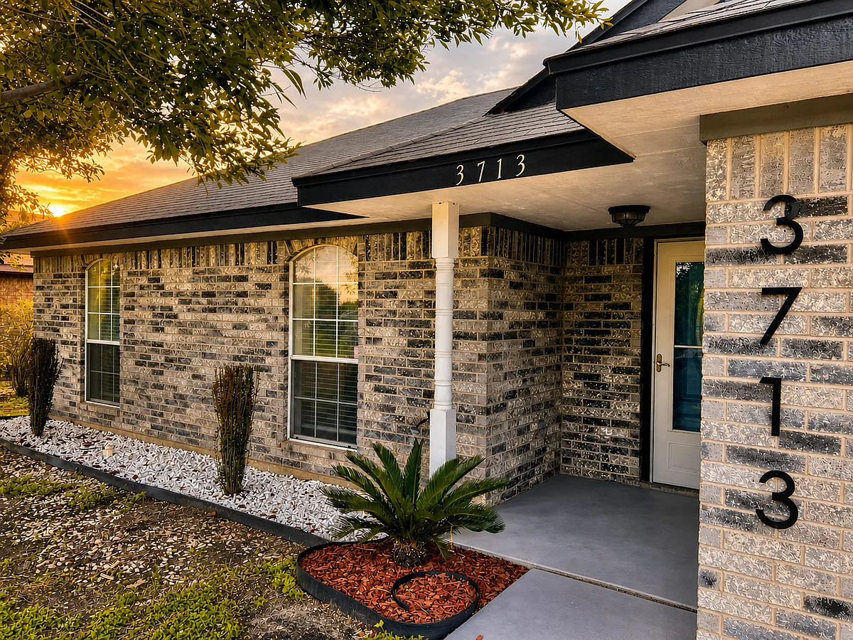 Building Photo - 3713 Water Oak Dr
