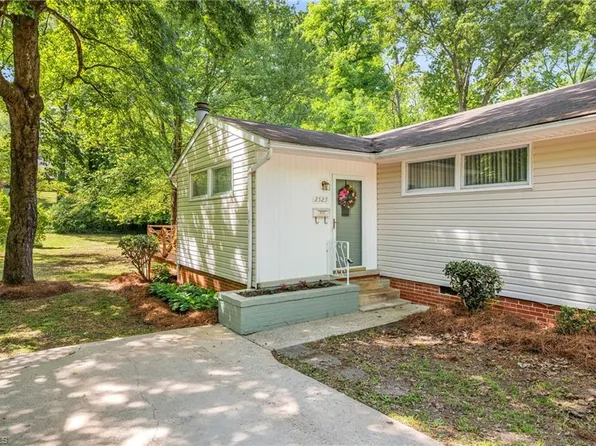2523 Overbrook Dr, Greensboro, NC 27408