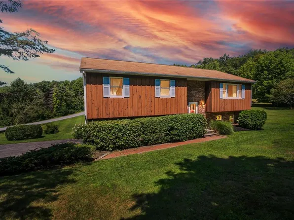 435 Evergreen Dr, Lehighton, PA 18235