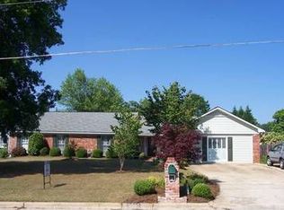 5012 Ridgeway Dr, Phenix City, AL 36867