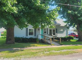 701 Taffee St, Pinckneyville, IL 62274