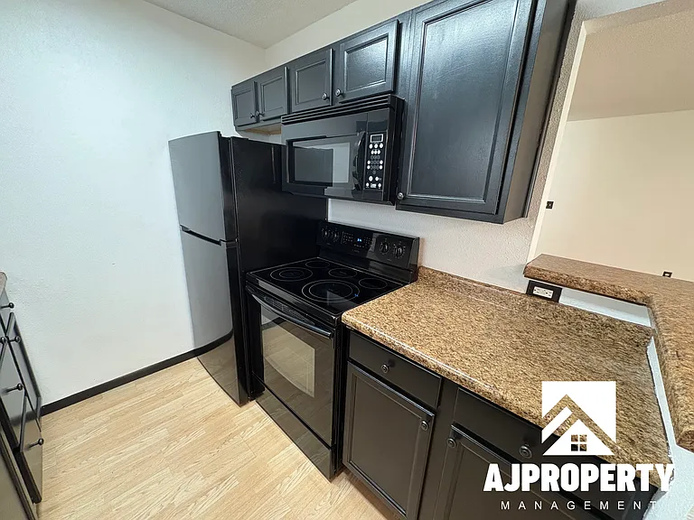 422 S Lincoln Ave — Photo 8