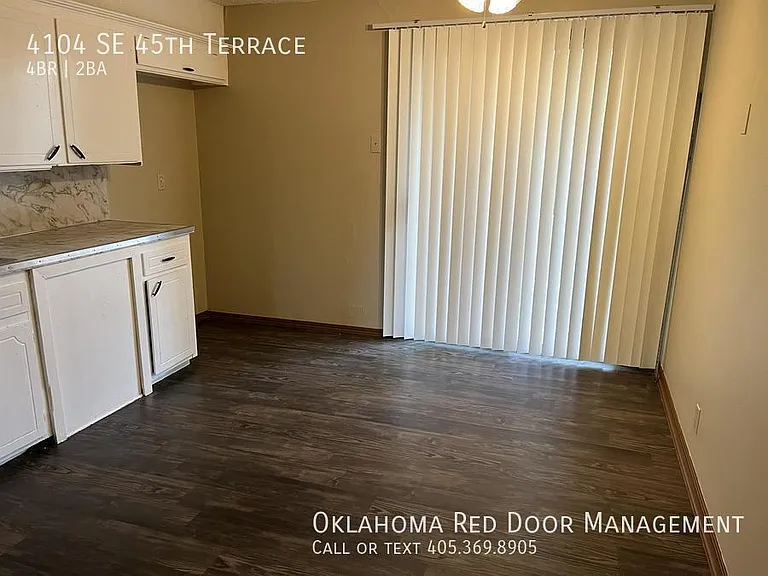 4104 SE 45th Ter — Photo 3