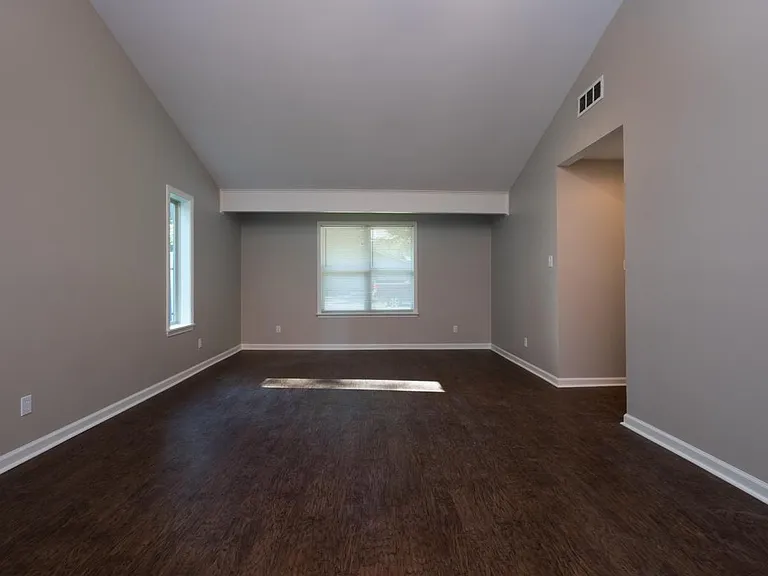 49 Warwick Rd — Photo 8