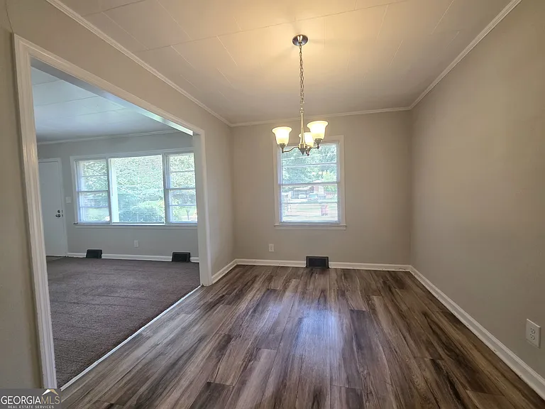 2639 Tredway Dr — Photo 7