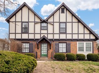 4947 State Line Rd, Kansas City, MO 64112