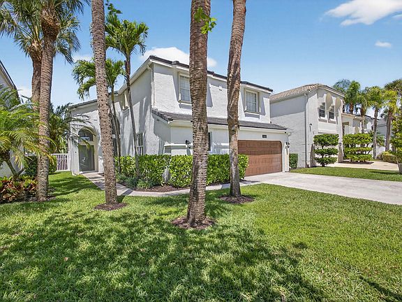 2nd image of 2114 Chagall Circle