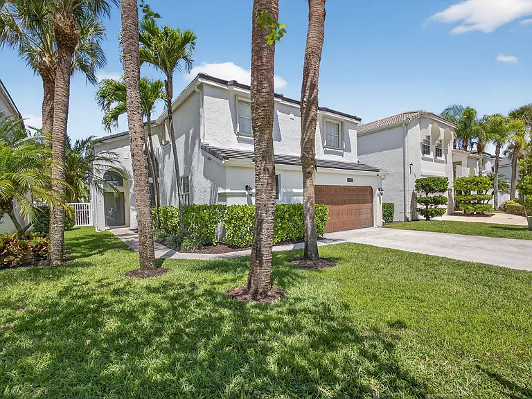 2114 Chagall Cir — Photo 7