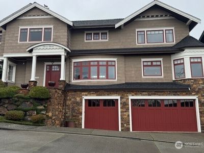 1111 Sunset Avenue SW, Seattle, WA, 98116