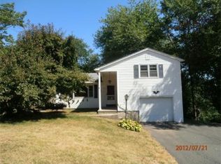 37 Briarcliff Dr, Feeding Hills, MA 01030