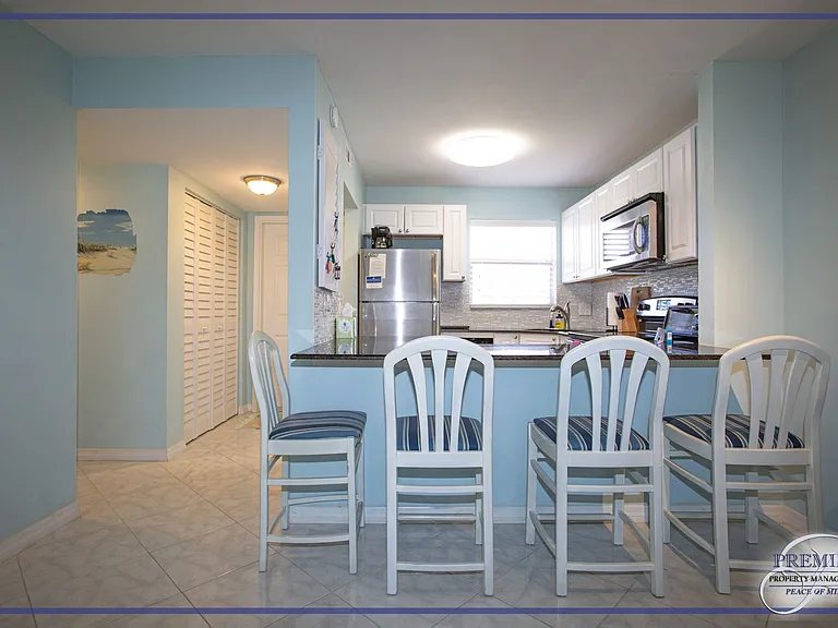 225 Turtle Lake Ct #106 — Photo 8