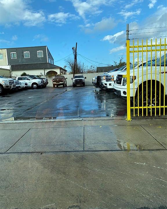 1st image of 9106 Richmond Ave