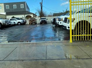 9106 Richmond Ave, Houston, TX 77063