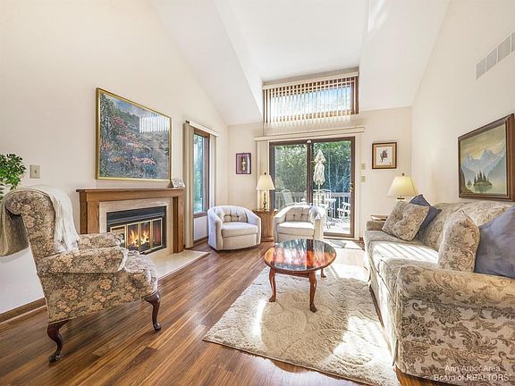 3rd image of 5752 Staghorn Dr