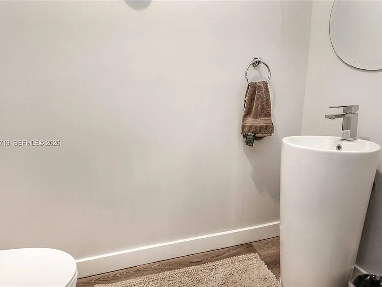 1619 Harrison St — Photo 15